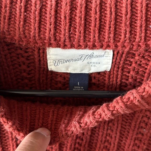 Universal Thread Sweater - Picture 3 of 5